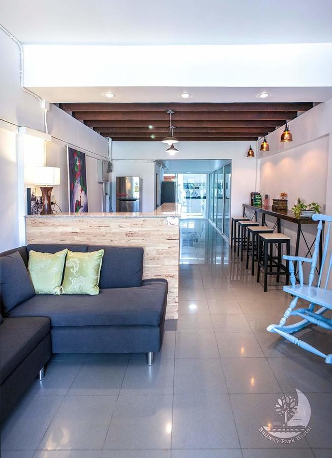 Railway Park Hostel Chiang Mai Exterior photo